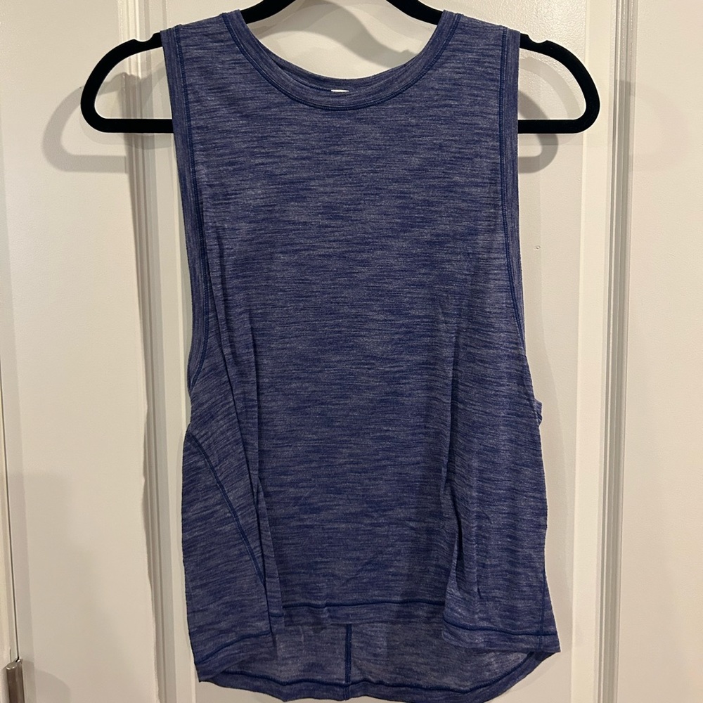 Lululemon top. Size 6